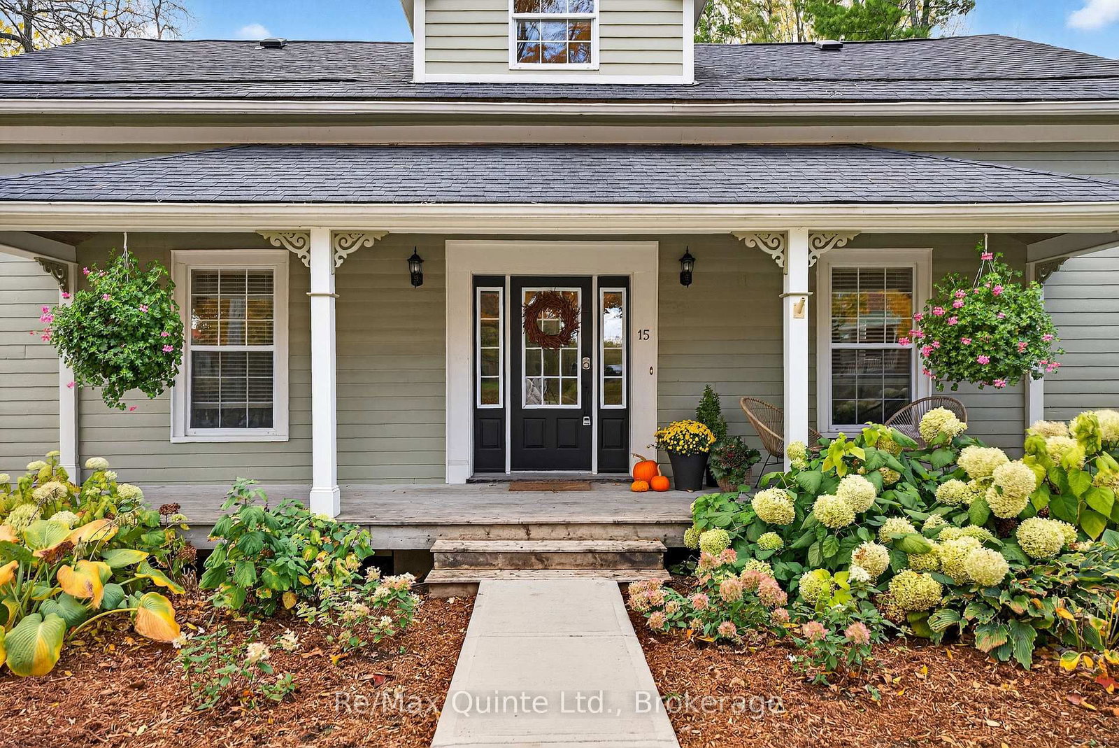 15 Talbot Street • Prince Edward County, ON photo 4