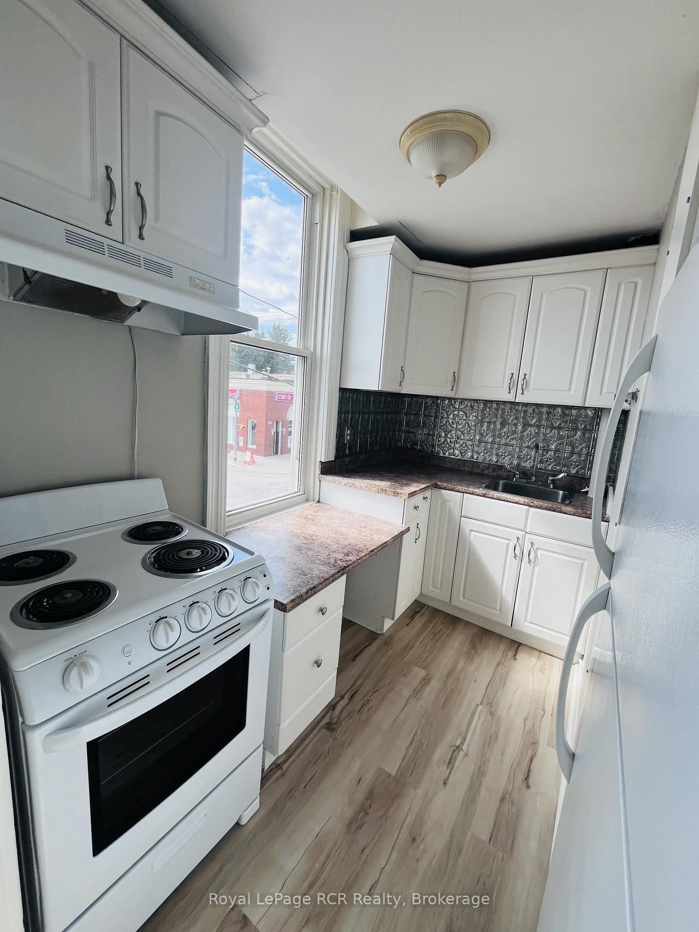 105 Garafraxa Street S • West Grey, ON photo 18