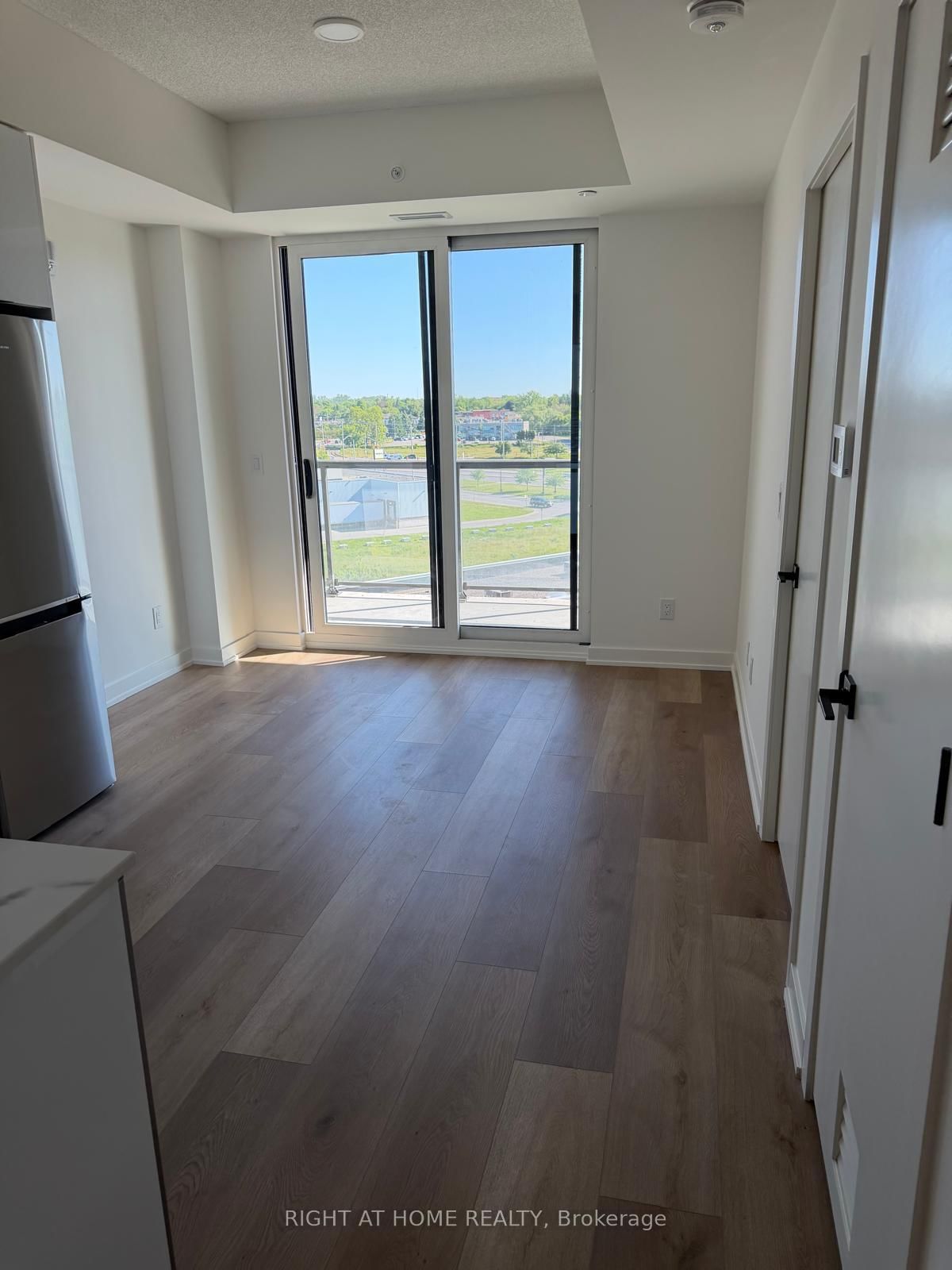 33 Erie Avenue, Unit 602 - Photo 4