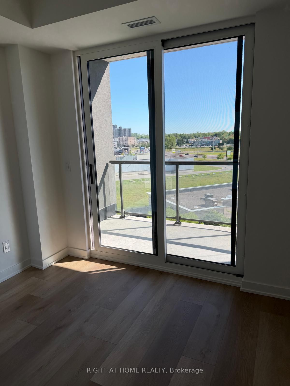 33 Erie Avenue, Unit 602 - Photo 8