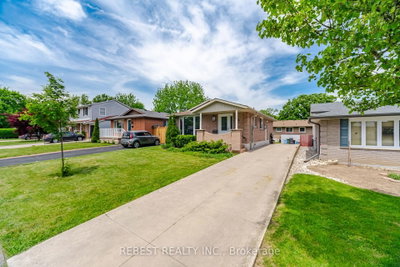 66 Darlington Drive • Hamilton, ON photo 3