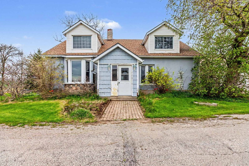 4758 Bruce 3 Road
