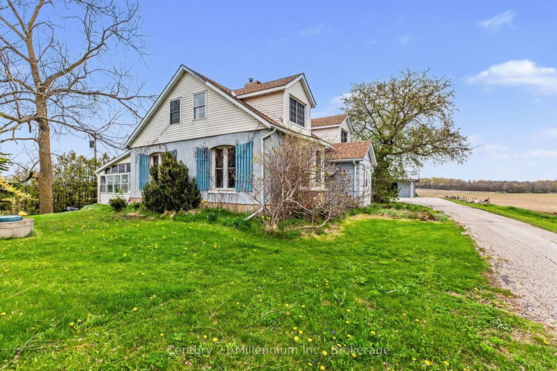 4758 Bruce 3 Road