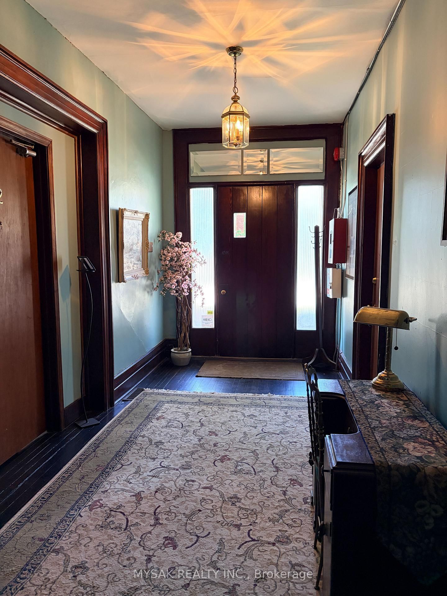 Listing Image 15