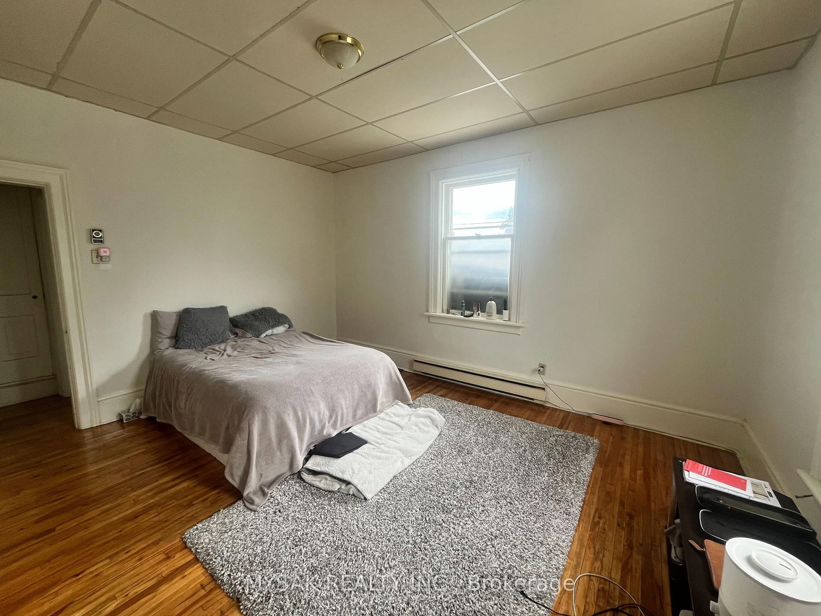 Listing Image 25