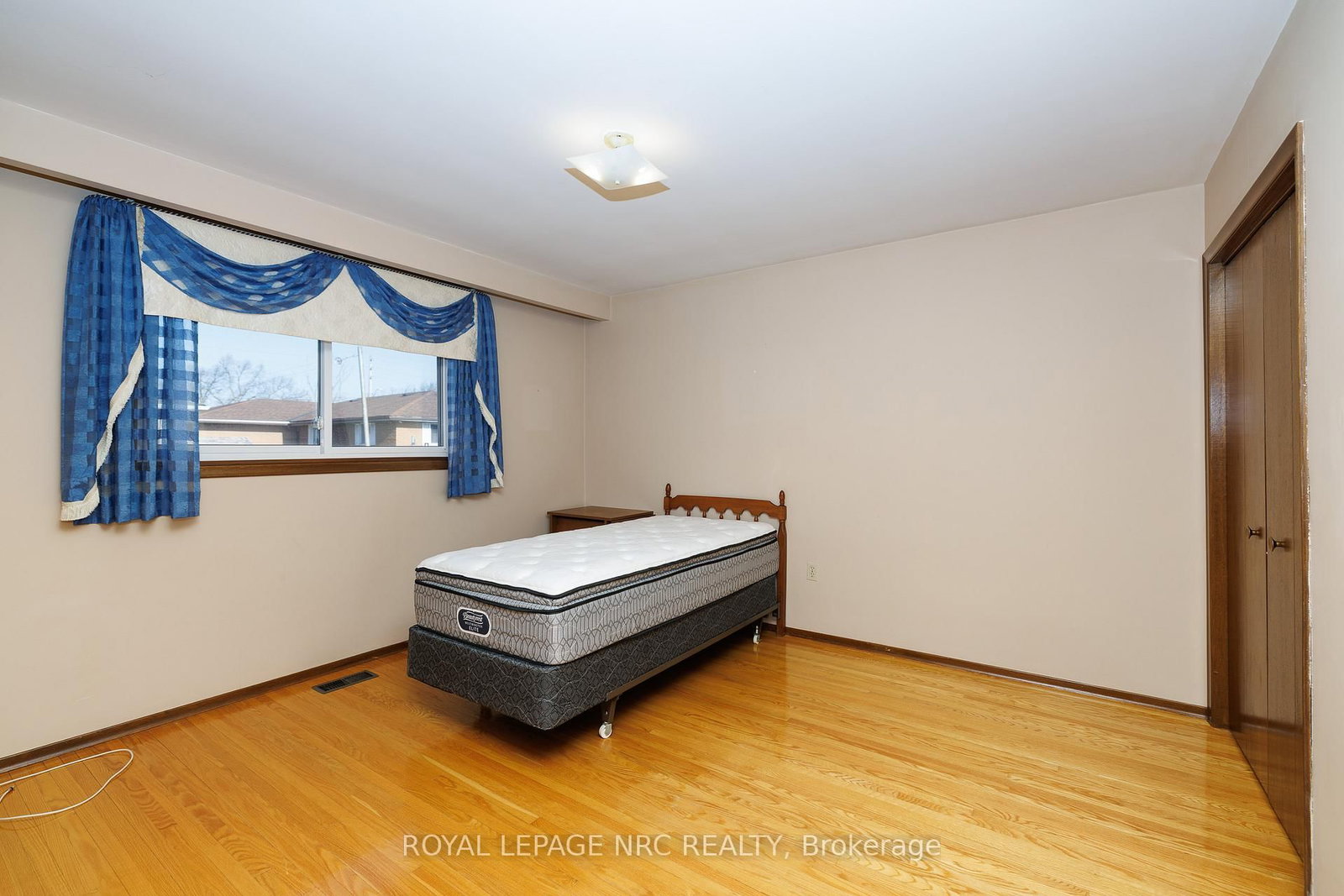 38 Rivercrest Road • Hamilton, ON photo 18