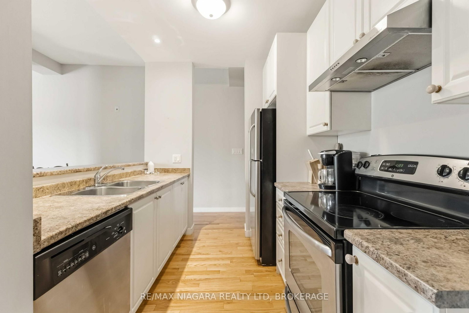 49 Ontario Street, Unit 2 - Photo 9