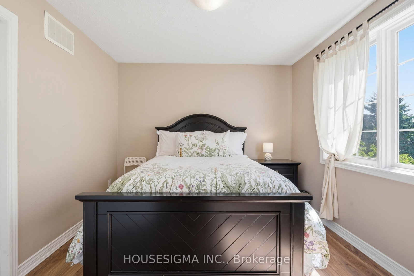 1 Newport Lane • Norfolk, ON photo 20
