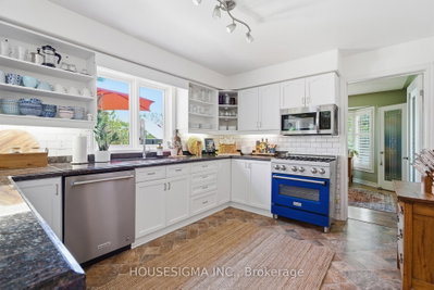 1 Newport Lane • Norfolk, ON photo 9