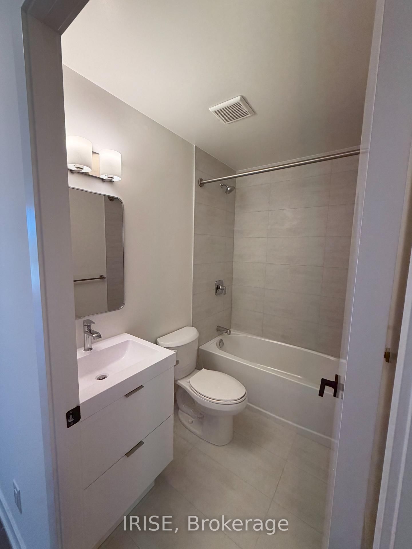 33 Erie Avenue, Unit 707 - Photo 7