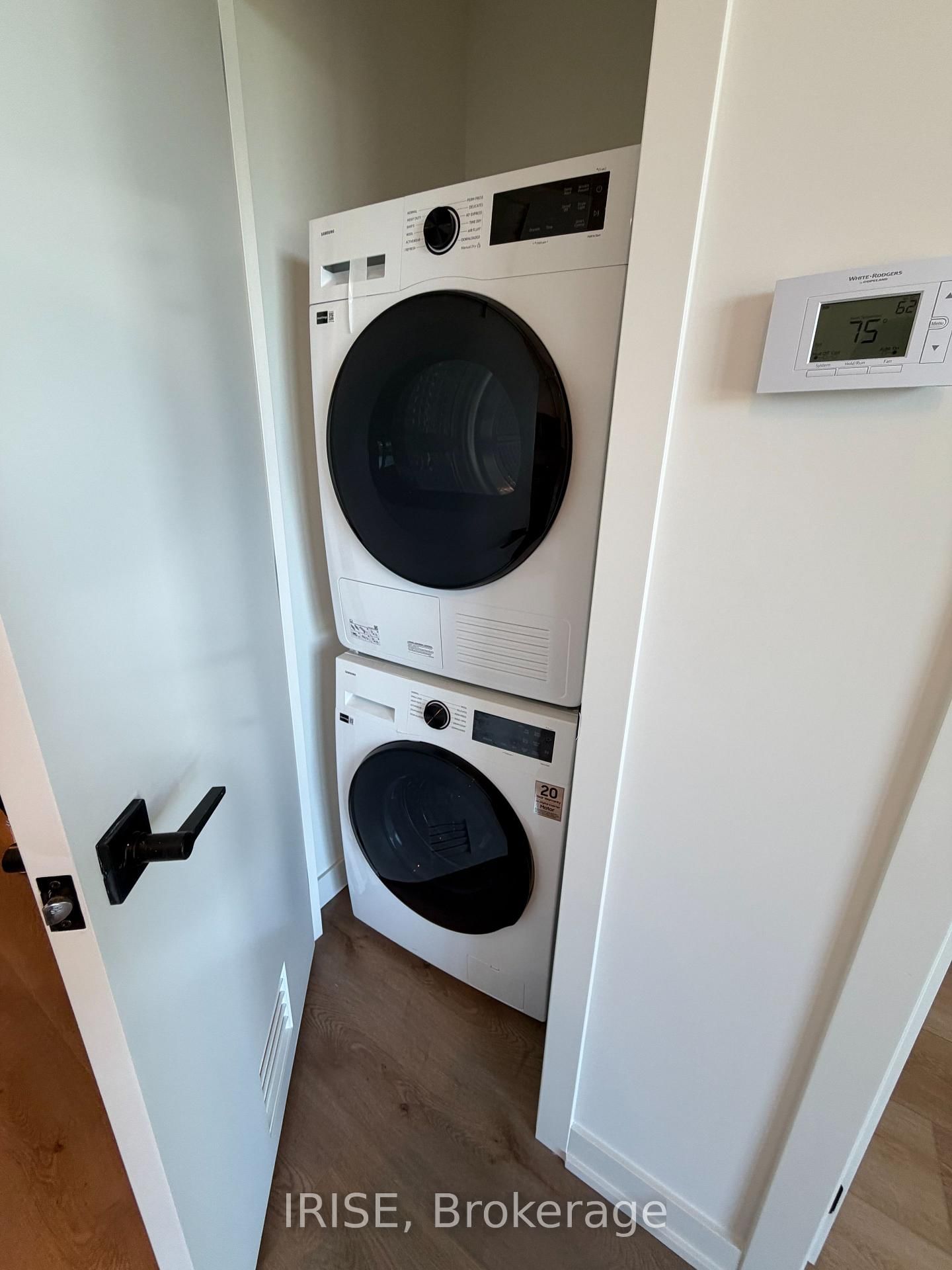 33 Erie Avenue, Unit 707 - Photo 9