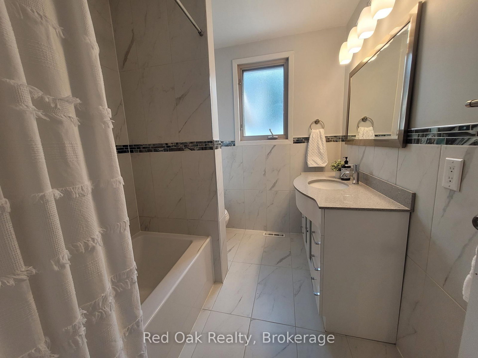 1040 Huron Terrace • Kincardine, ON photo 10