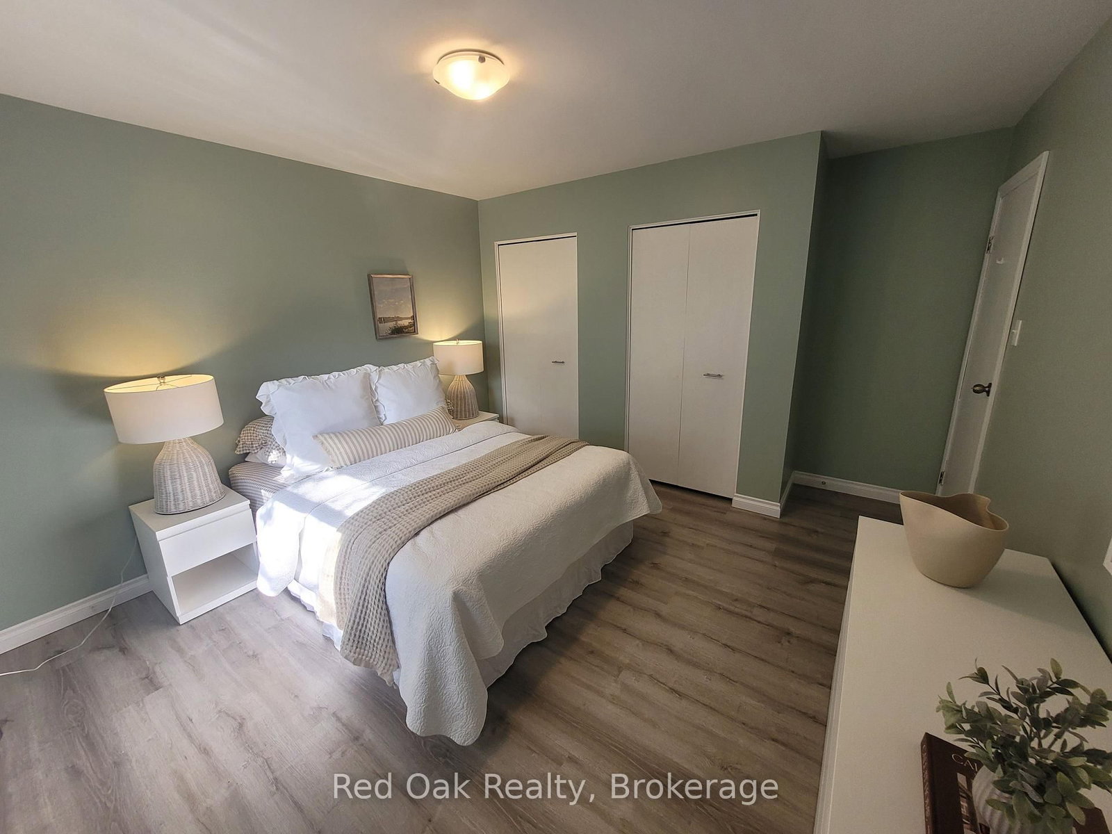 1040 Huron Terrace • Kincardine, ON photo 12