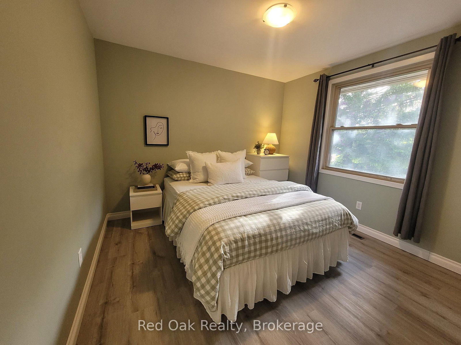 1040 Huron Terrace • Kincardine, ON photo 13