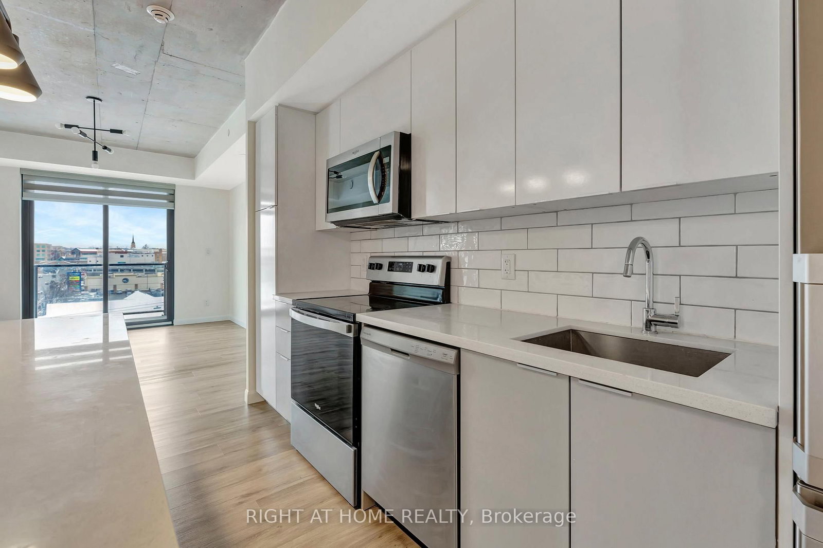 7 Erie Avenue, Unit 514 - Photo 3