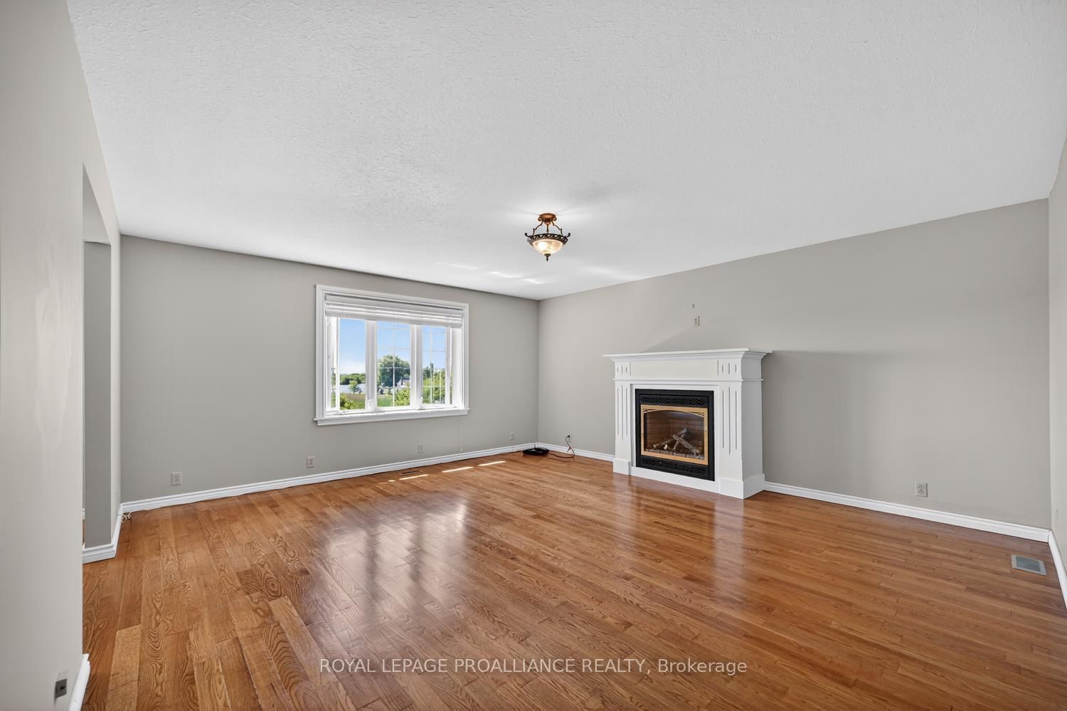 2111 E COUNTY ROAD 2 Road • Edwardsburgh/Cardinal, ON photo 27