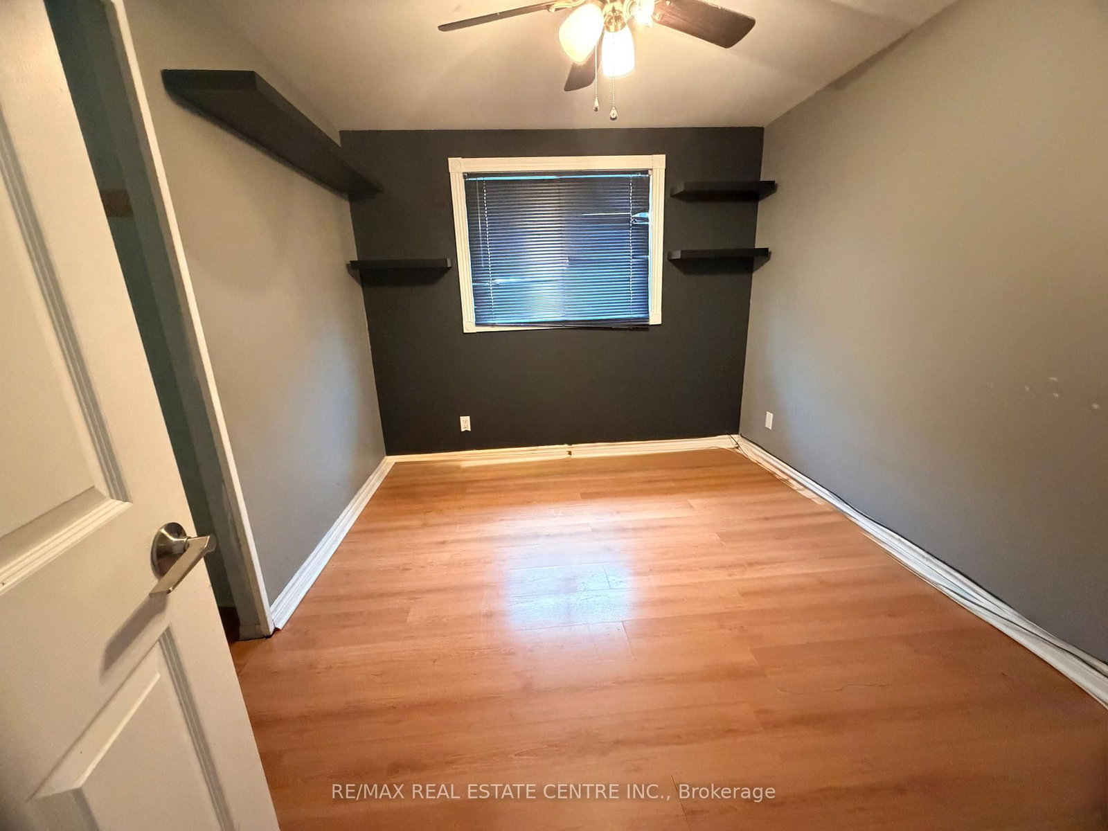 43 Forest Glen Crescent • Kitchener, ON photo 5