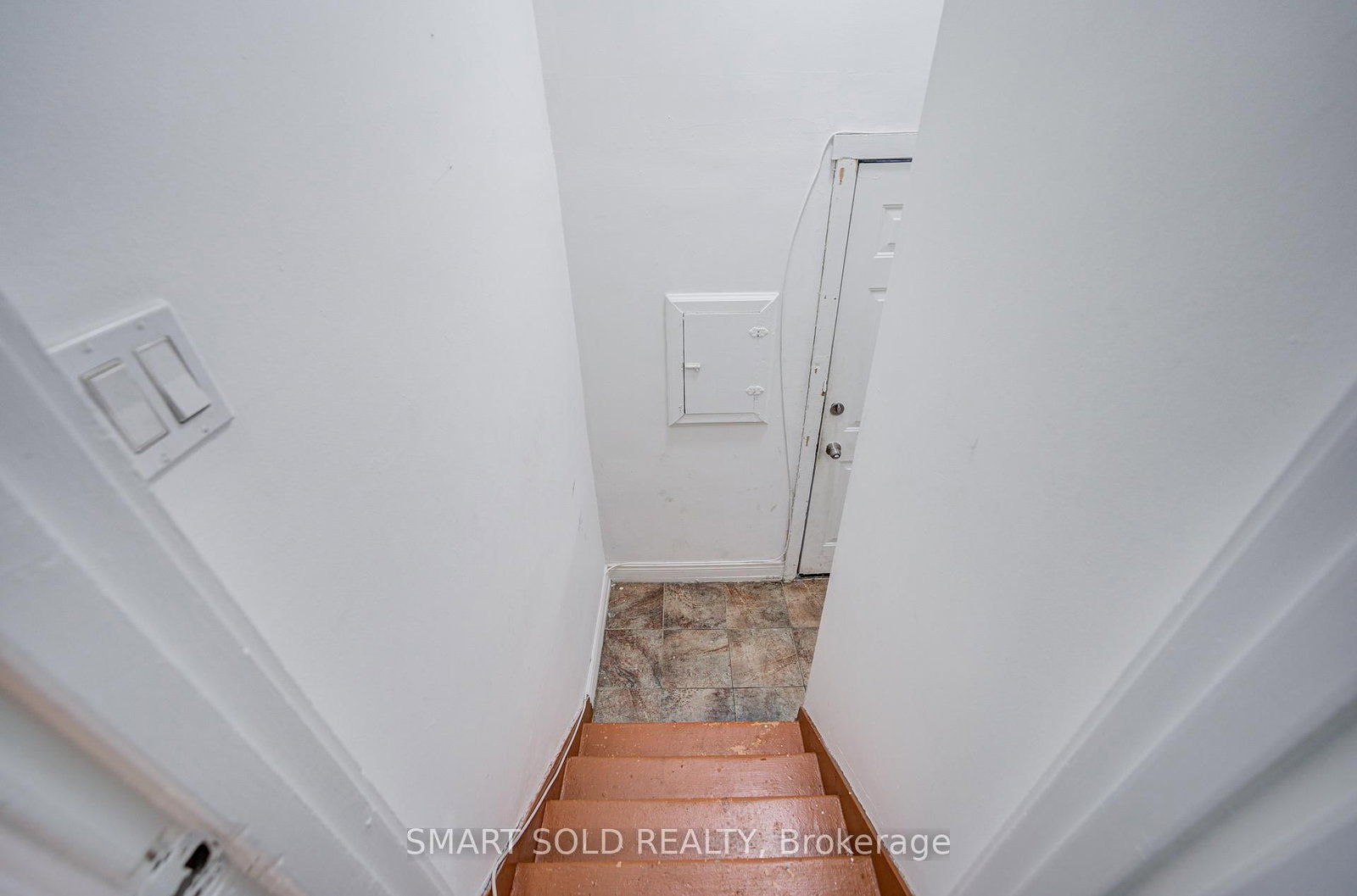 77 Fennell Avenue • Hamilton, ON photo 12