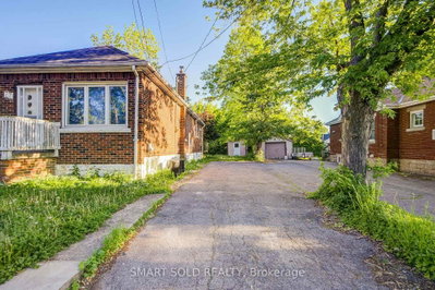 77 Fennell Avenue • Hamilton, ON photo 2