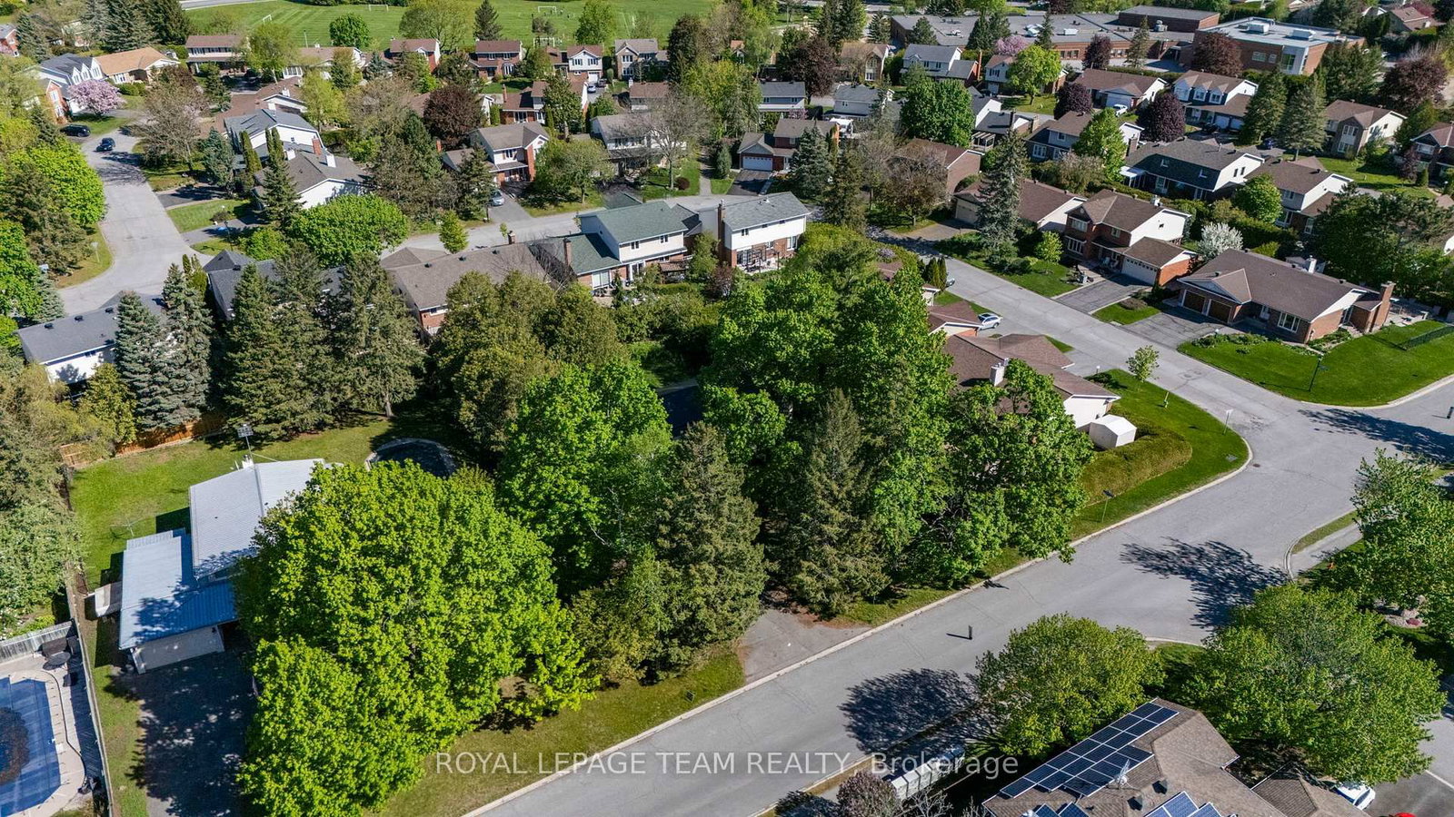 26 Maple Grove Road • Kanata, ON photo 11