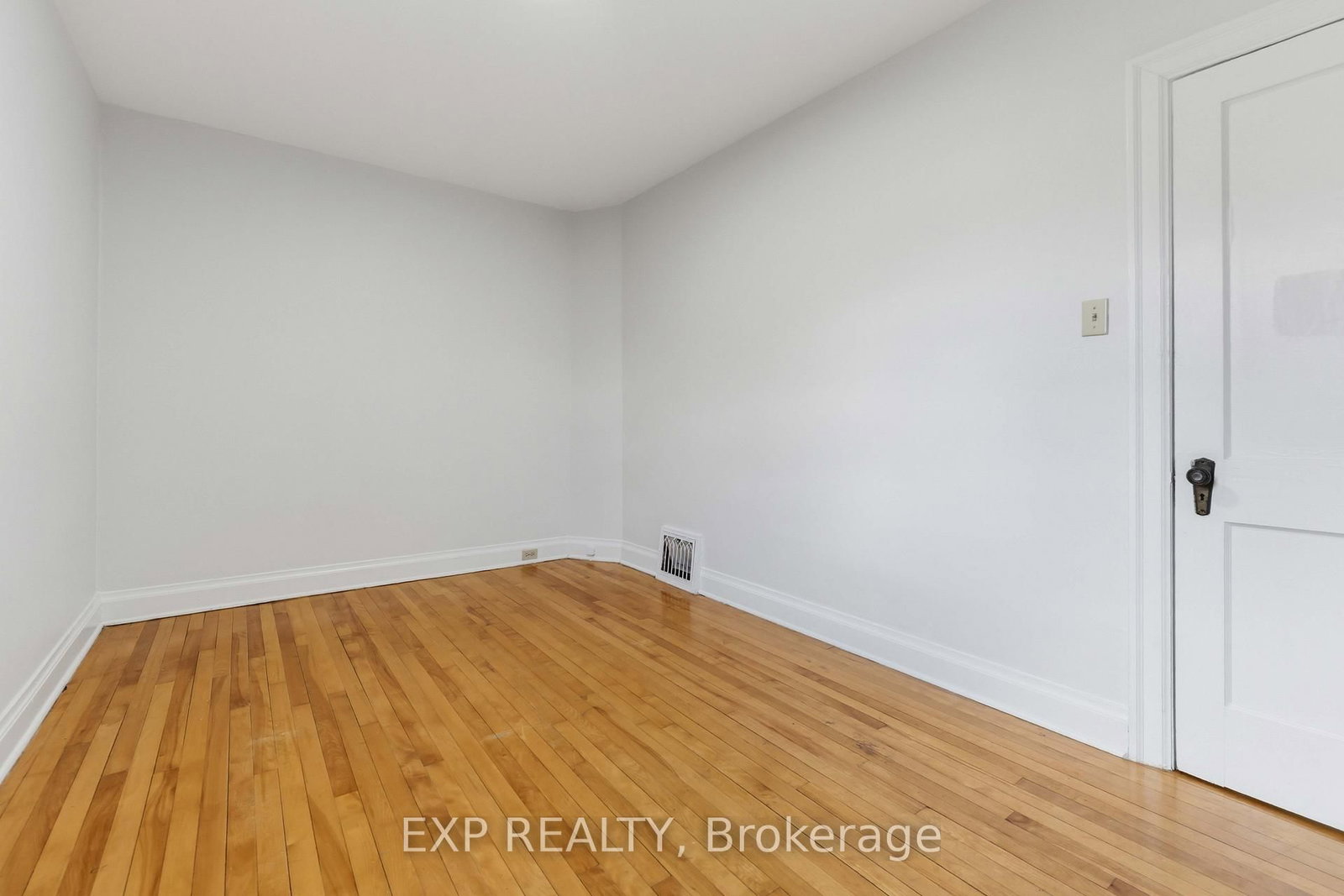 448-450 Holland Avenue • Ottawa, ON photo 17