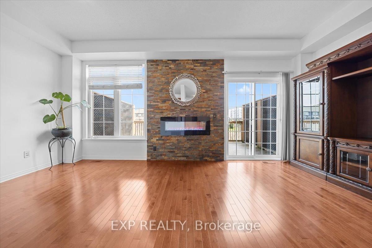 628 Pepperville Crescent - Photo 3