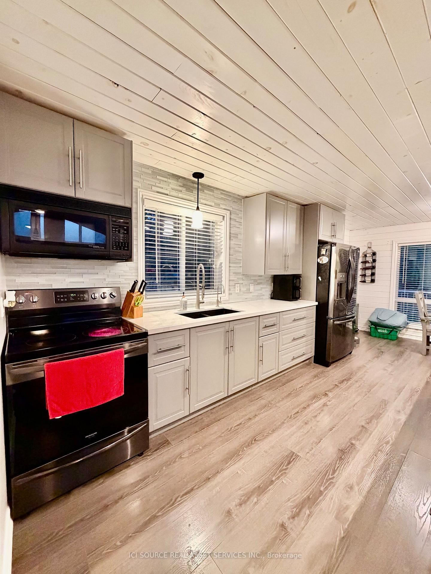 13682 Georgian Bay Shore • Georgian Bay, ON photo 9