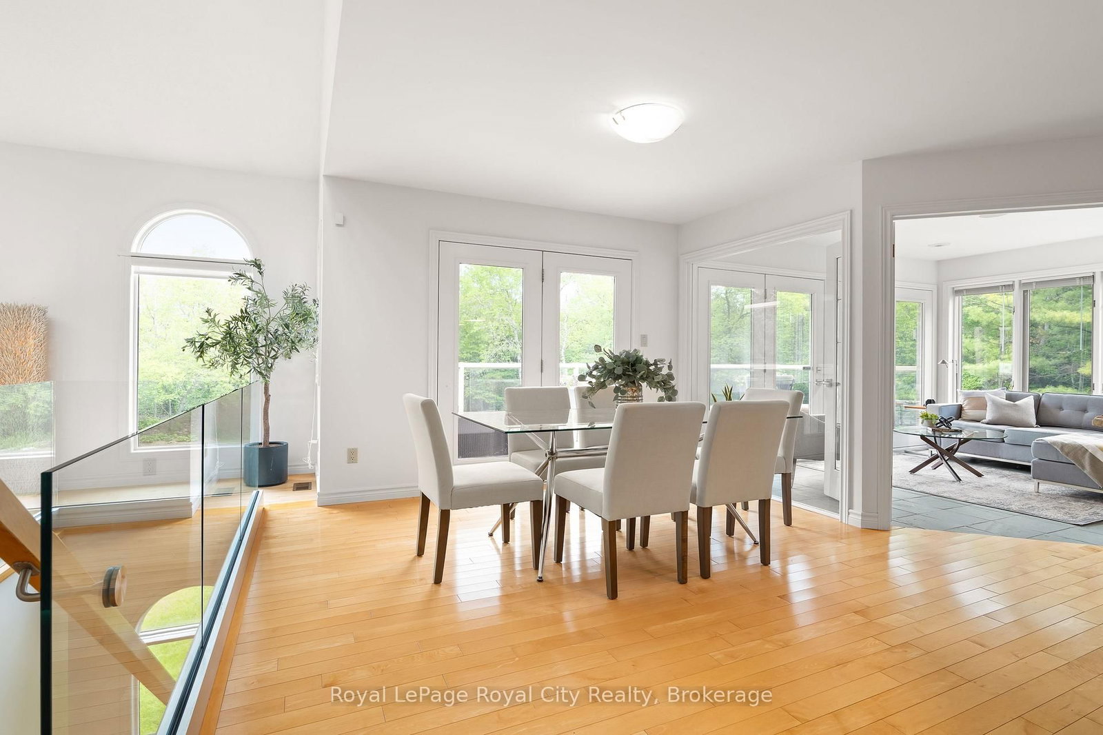384 South River Road • Centre Wellington, ON photo 10