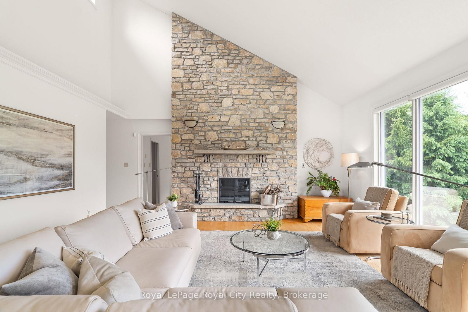 384 South River Road • Centre Wellington, ON photo 12