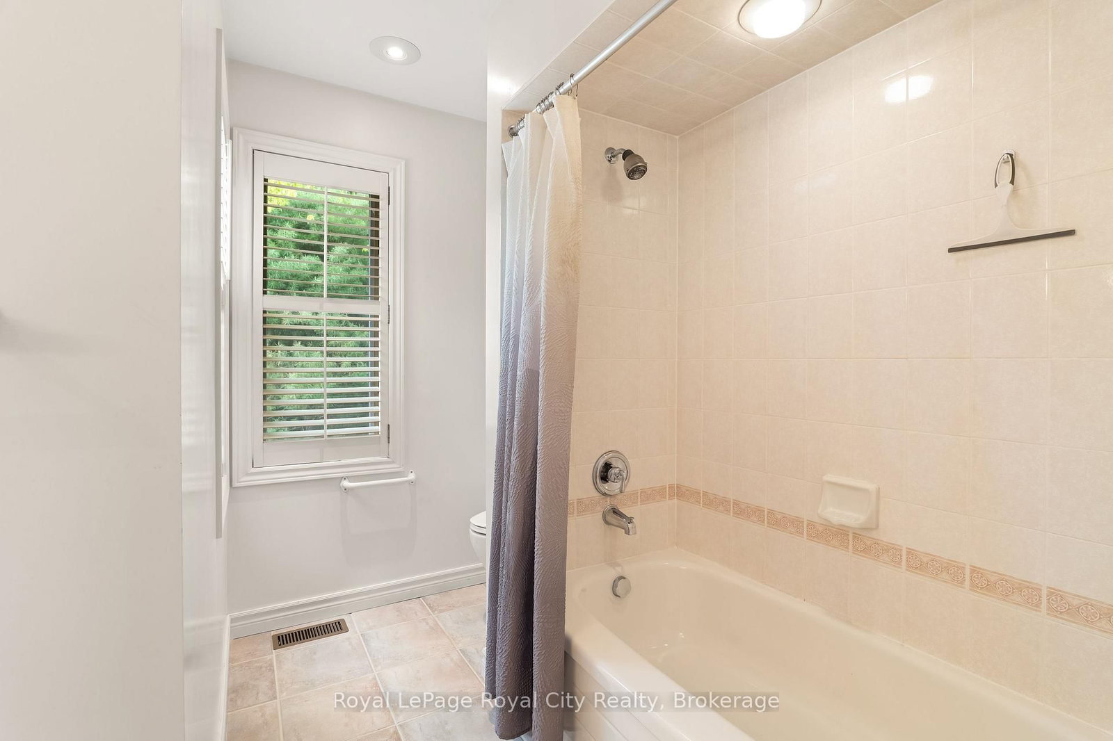 384 South River Road • Centre Wellington, ON photo 21