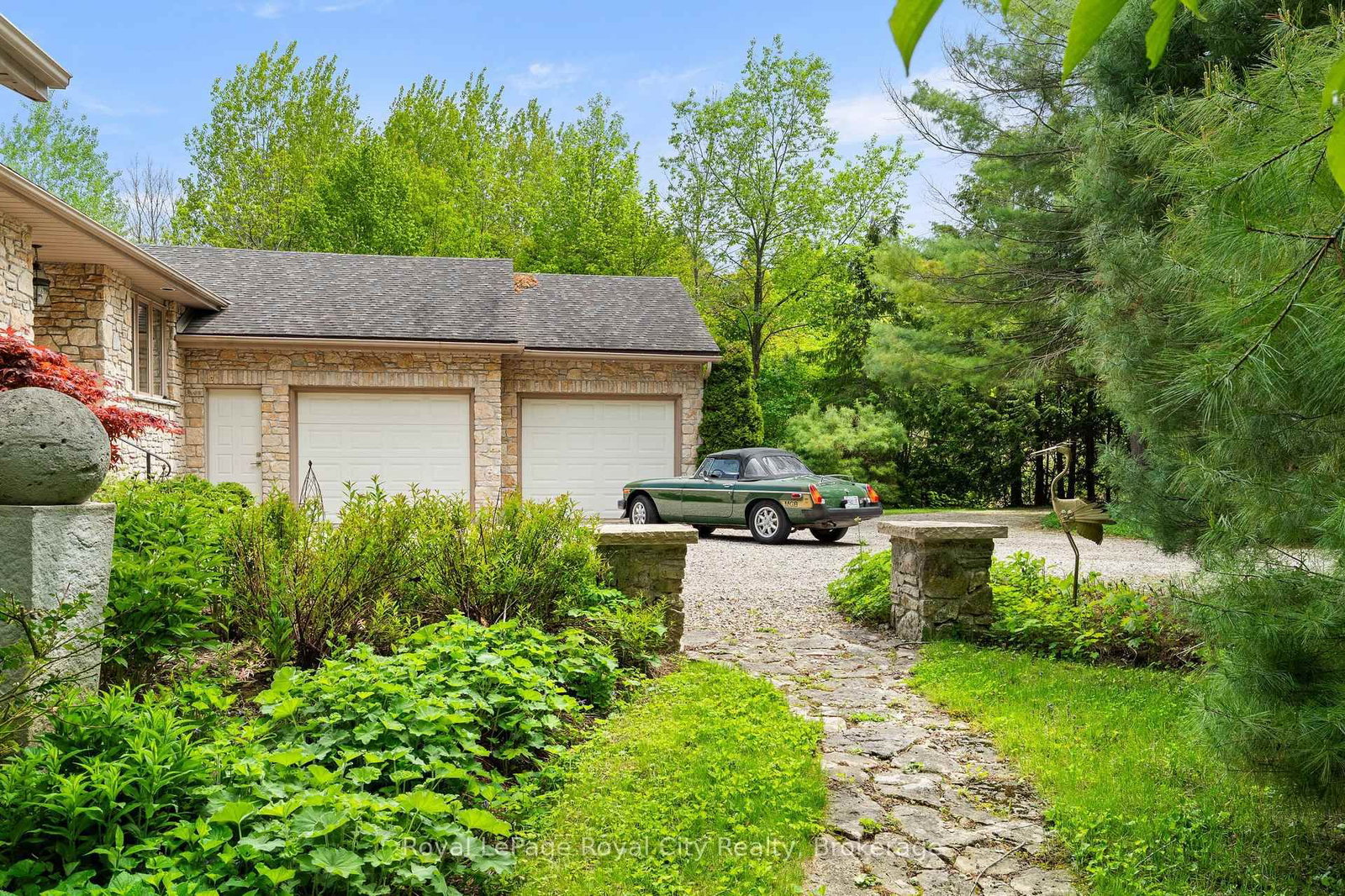 384 South River Road • Centre Wellington, ON photo 42