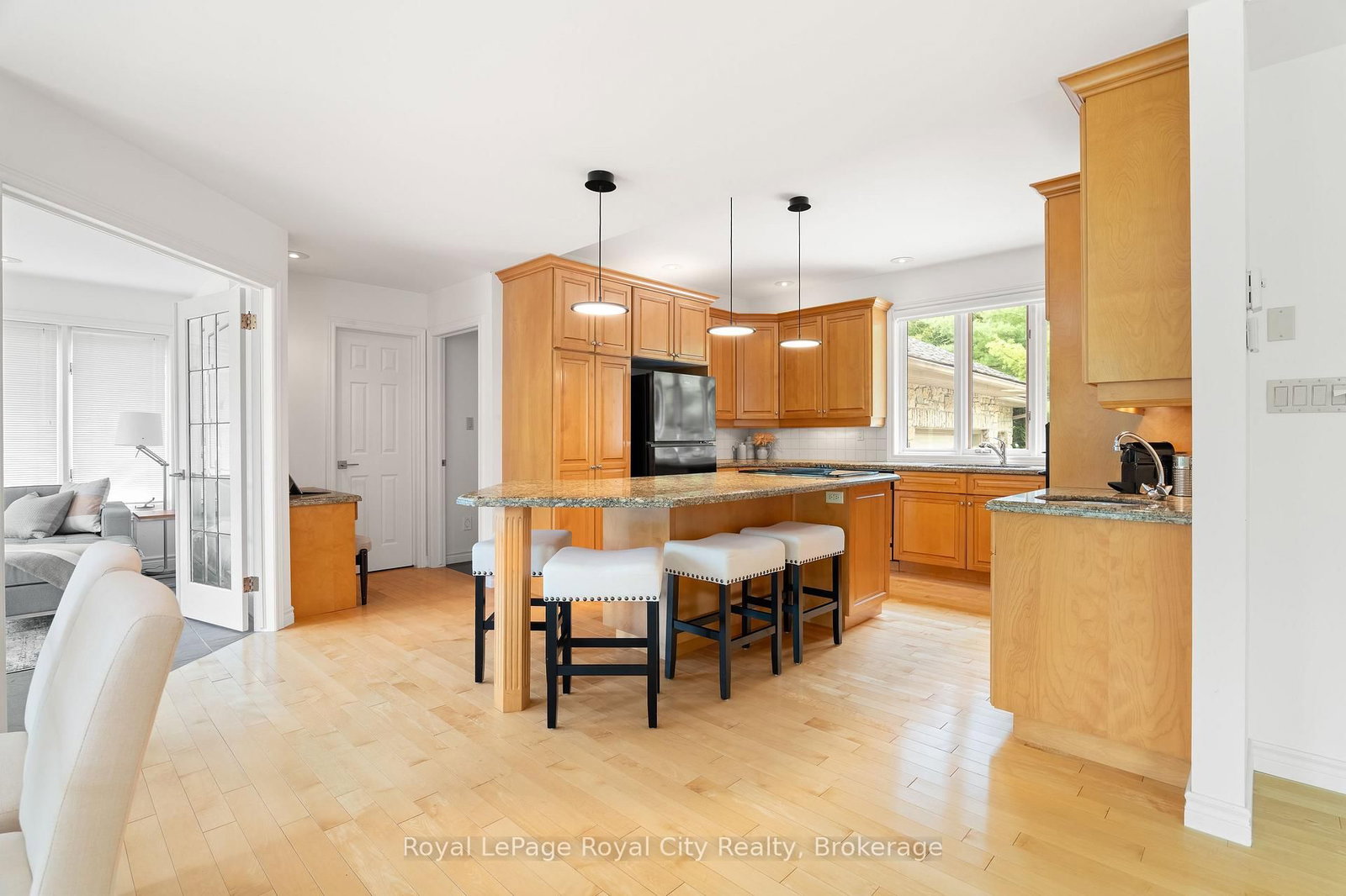 384 South River Road • Centre Wellington, ON photo 5