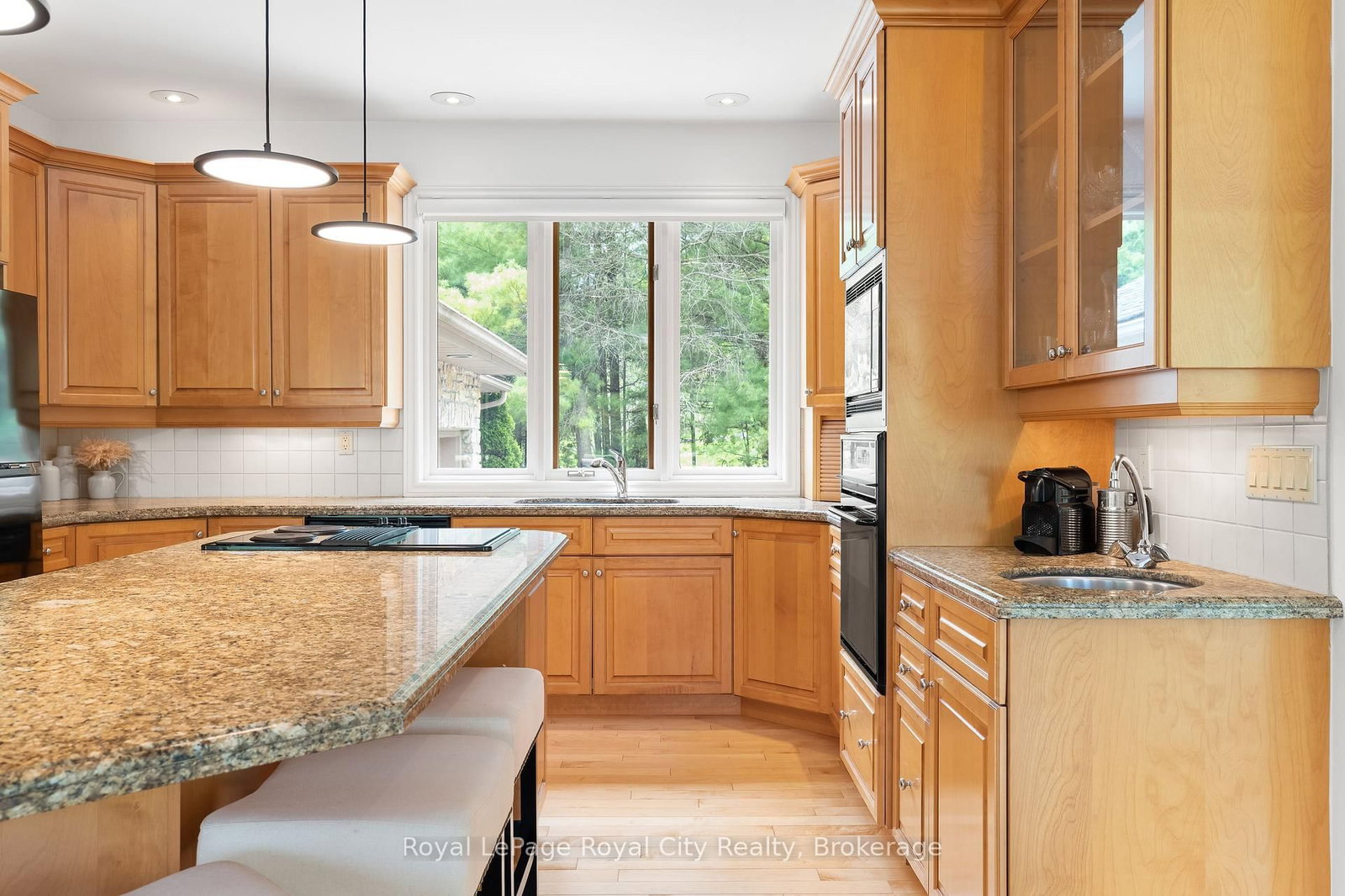 384 South River Road • Centre Wellington, ON photo 6
