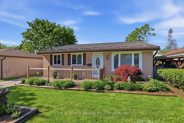 43 Mcilwraith Crescent