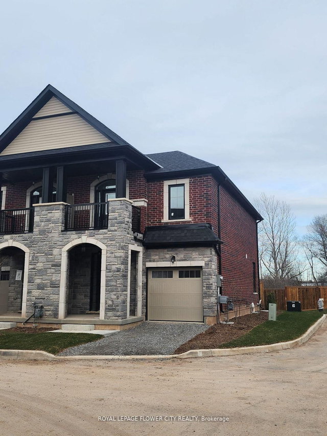 7432 Baycrest Common