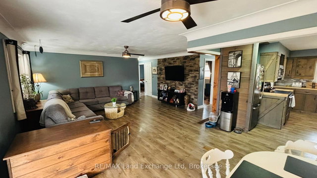 1041 Main Street
