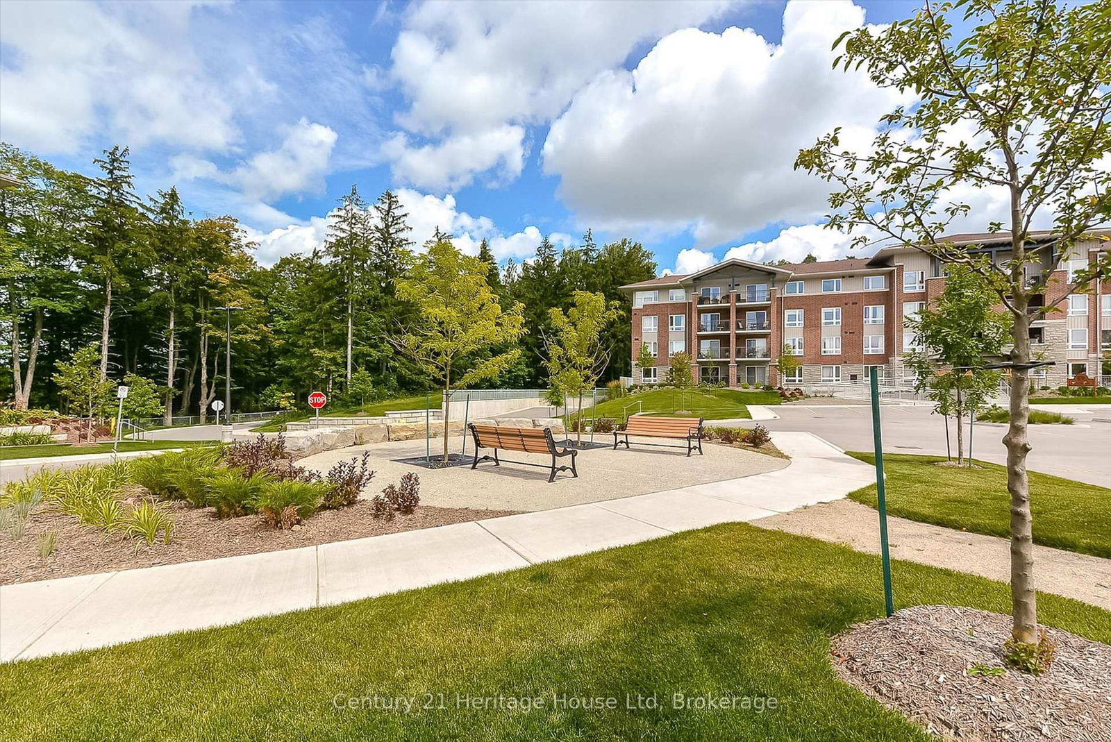 625 St David Street S, Unit 210 - Photo 37