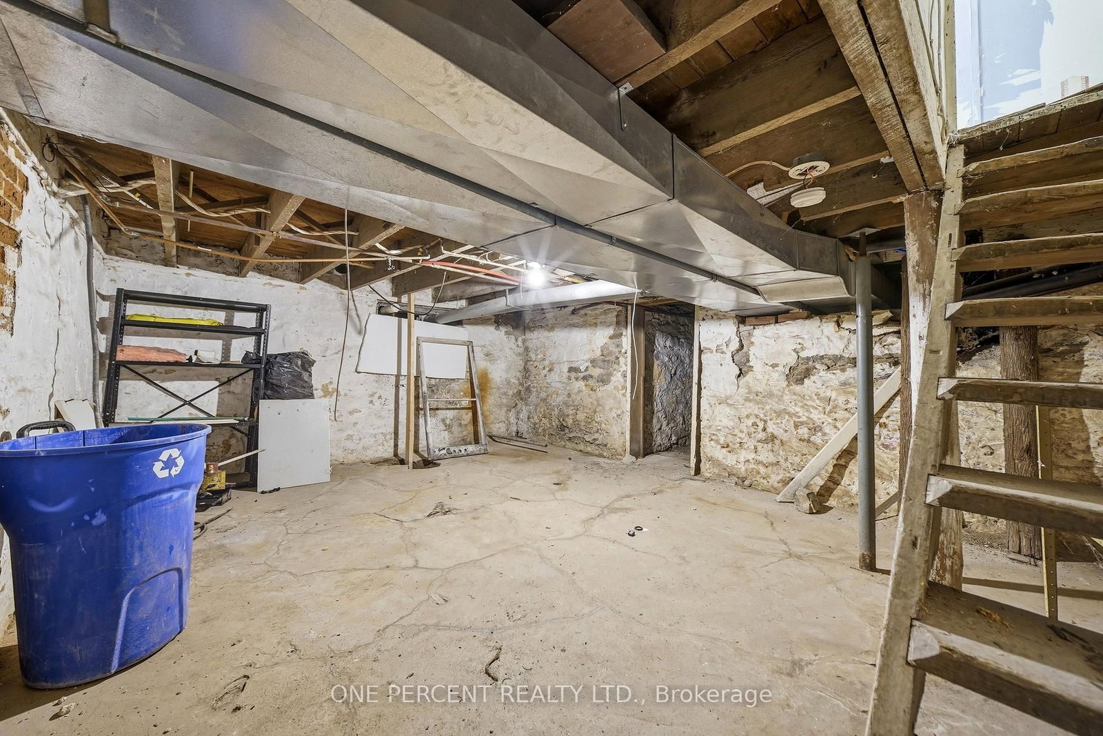 213 St Lawrence Street East Street E • Madoc, ON photo 32