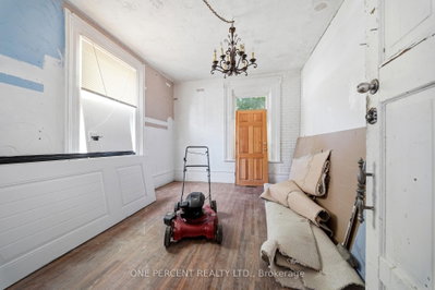 213 St Lawrence Street East Street E • Madoc, ON photo 6