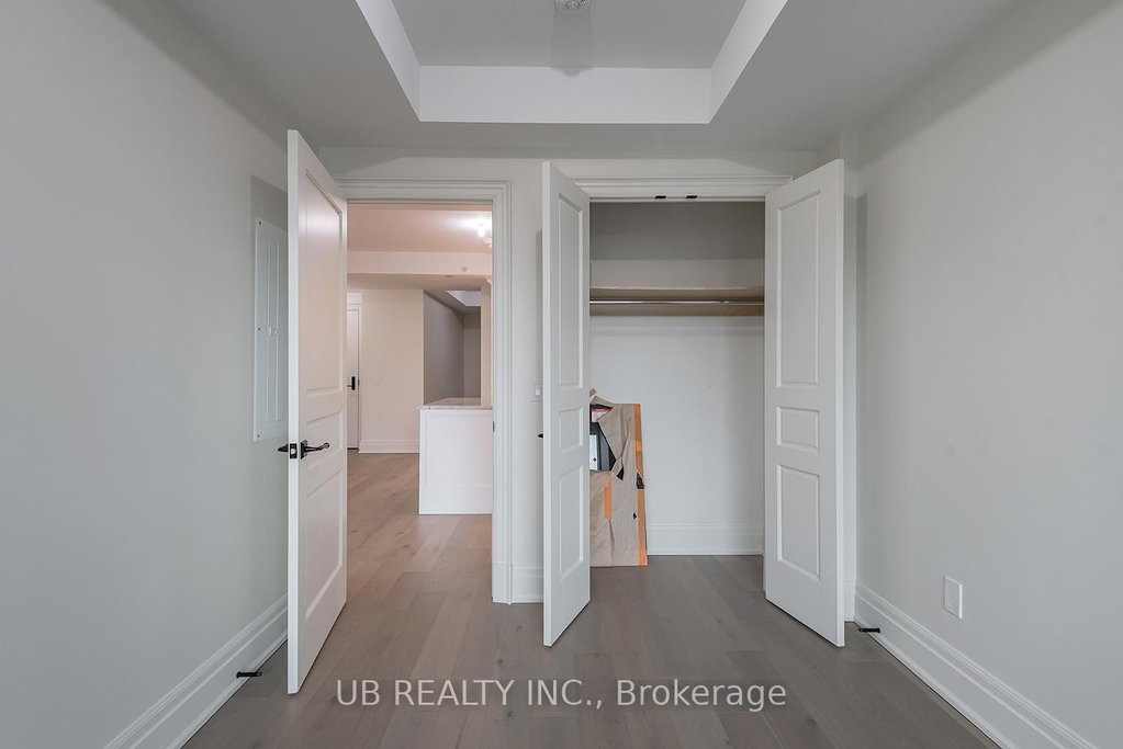 311 - 1451 WELLINGTON Street W 5