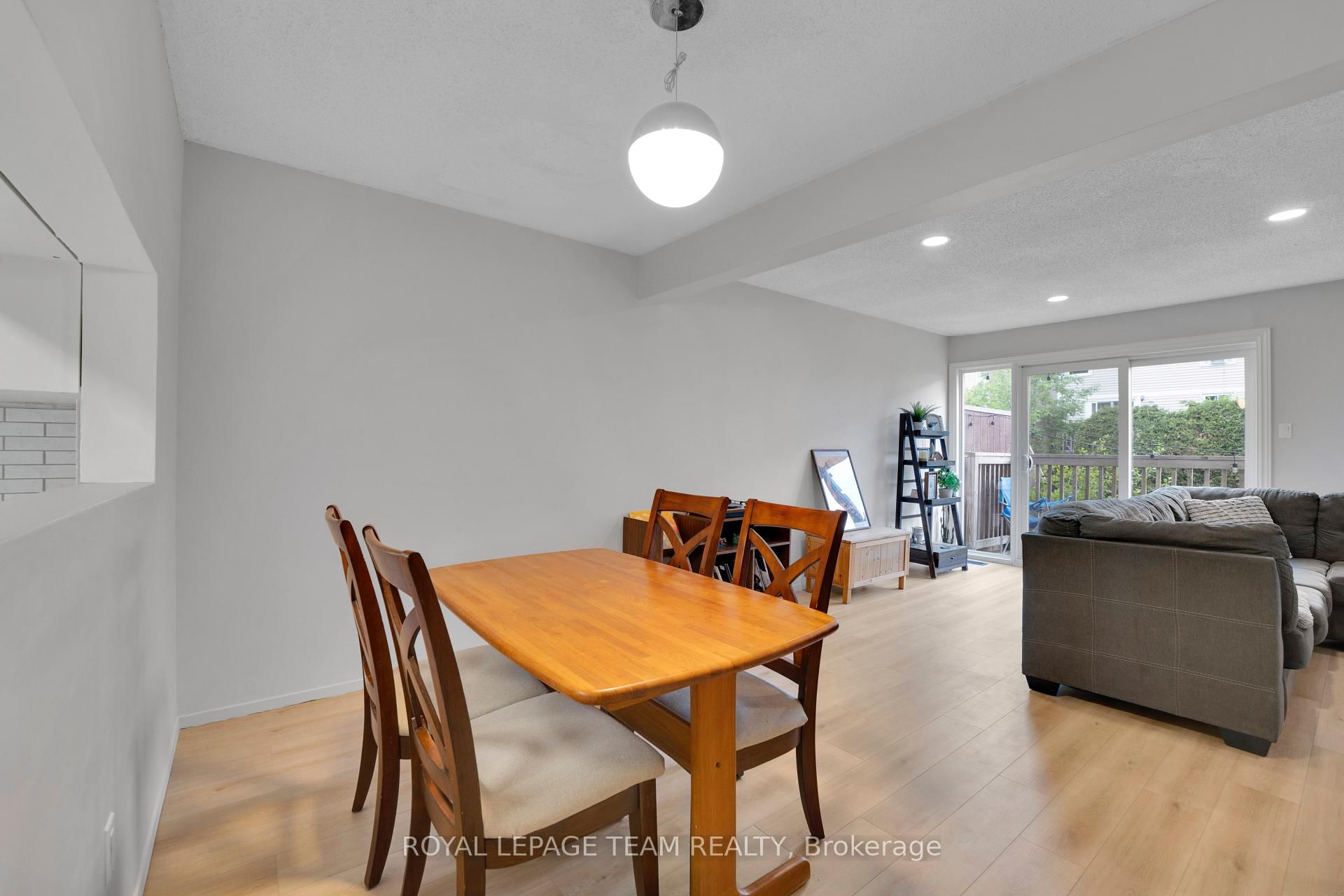 282 Dalehurst Drive