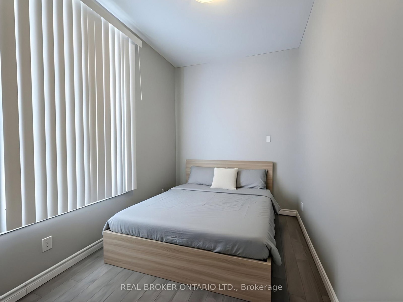 105 Cheever Street • Hamilton, ON photo 10