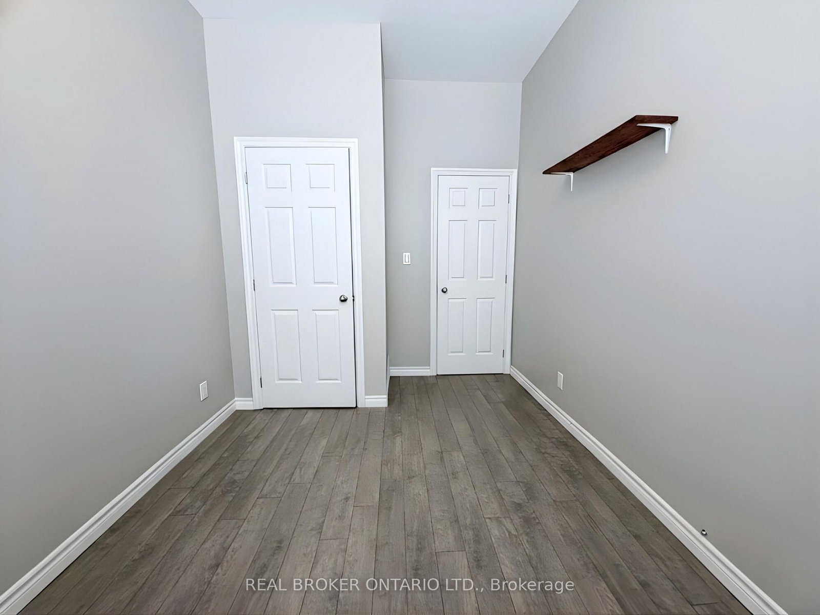 105 Cheever Street • Hamilton, ON photo 9
