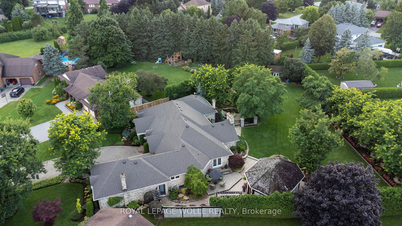 14 James Court • Woolwich, ON photo 37