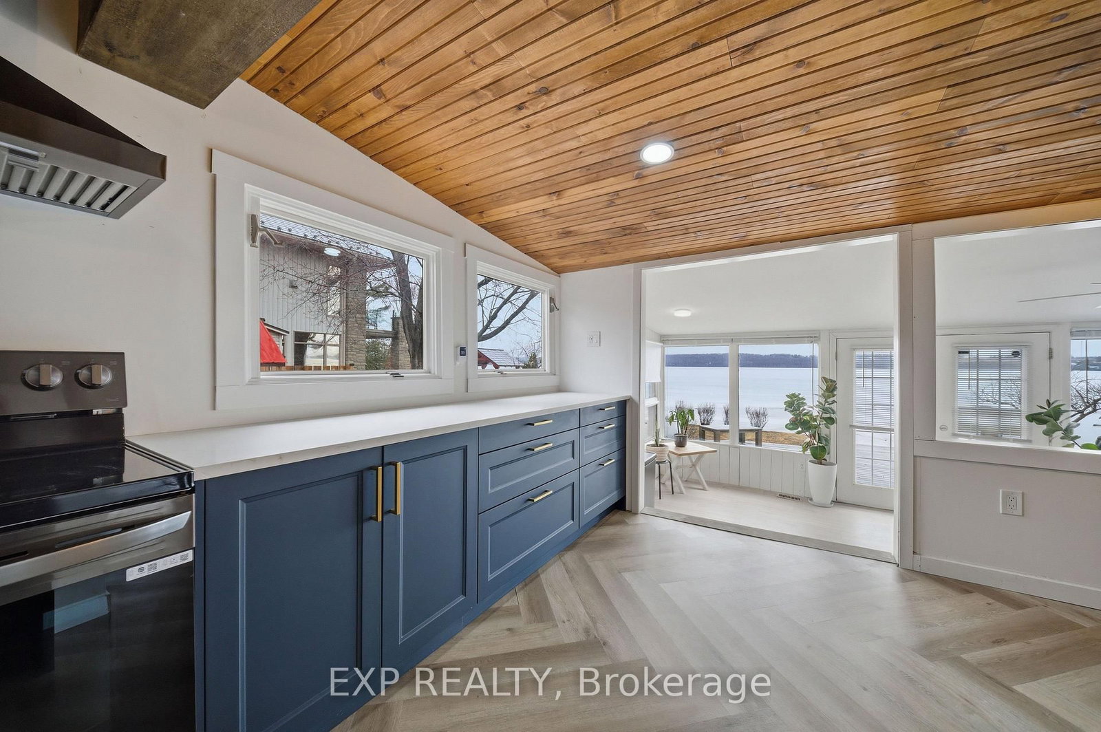 15 Neely Street • Ottawa, ON photo 12