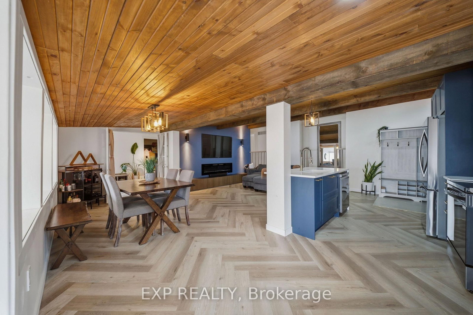 15 Neely Street • Ottawa, ON photo 6