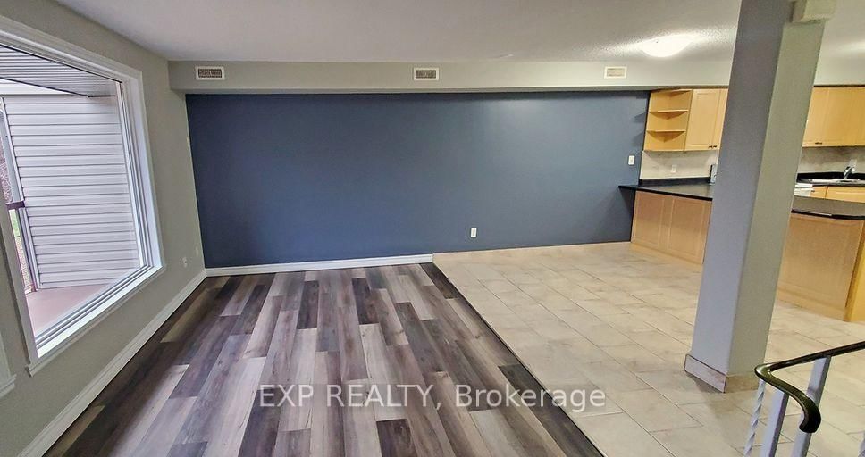 246 Lakeshore Road 3