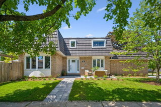 31 Glen Lake Crescent