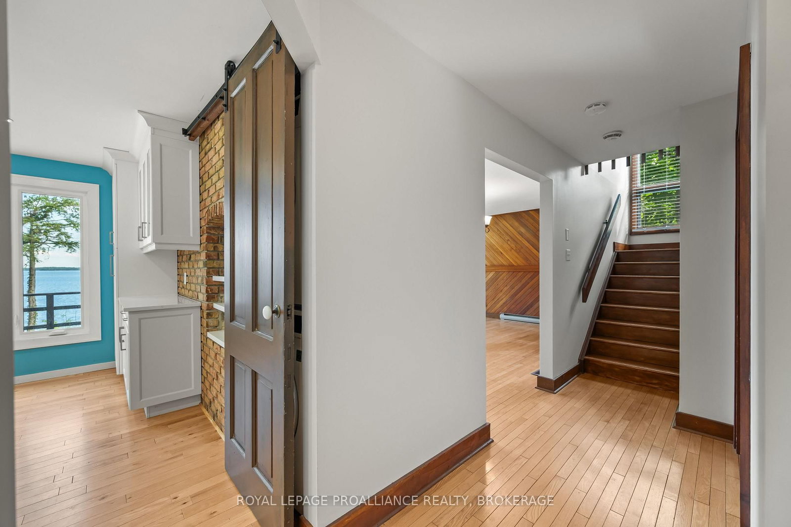 20 Riverside Drive • Kingston, ON photo 10