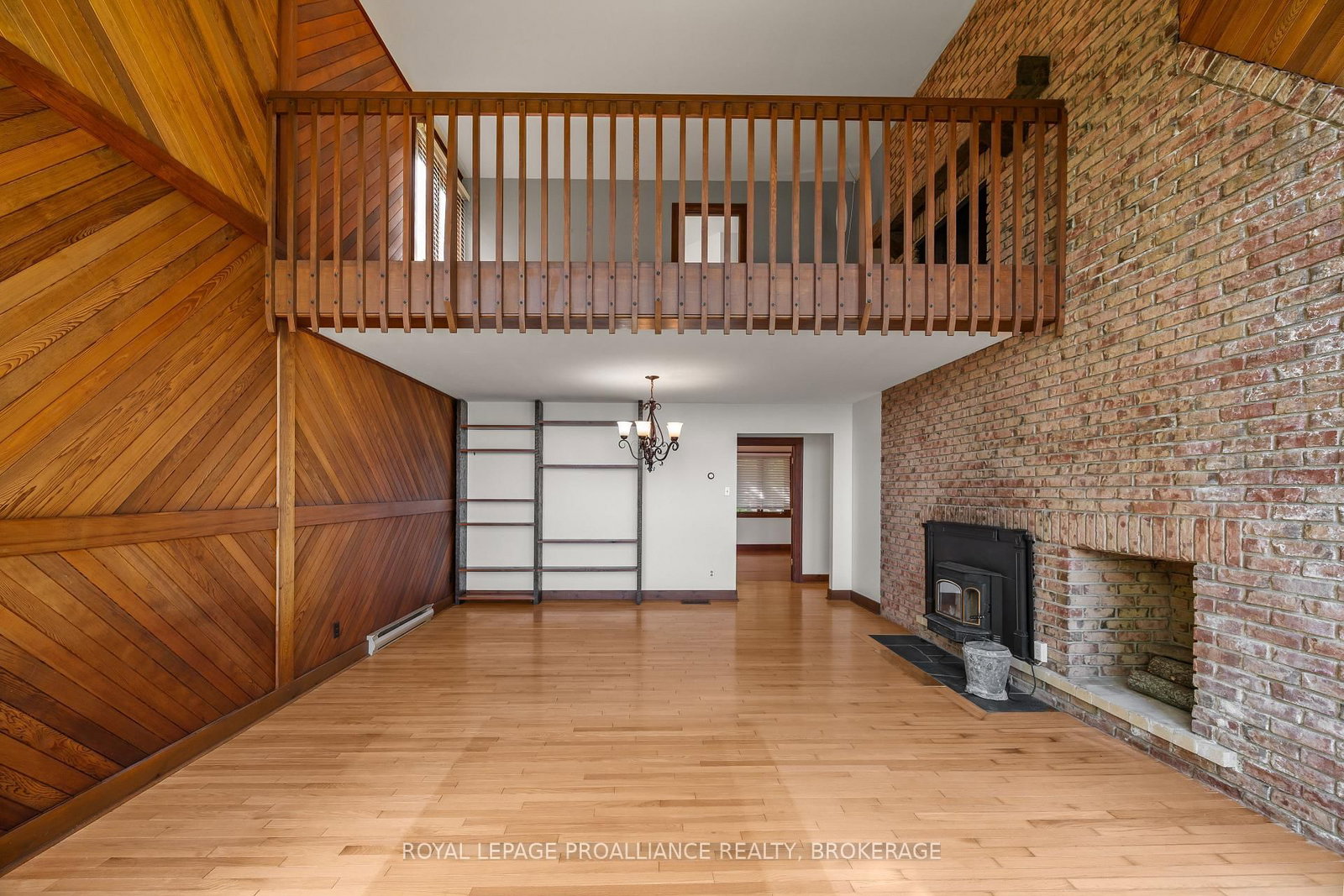 20 Riverside Drive • Kingston, ON photo 15